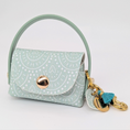 Bild in Galerie-Betrachter laden, „Poki Türkis Kotbeuteltasche aus BioThane & Kunstleder mit Türkis-Design, Magnetverschluss, Karabiner & Tütenöffnung, inkl. 1 Rolle Hundekotbeutel – LucyLuDesign“