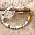 Bild in Galerie-Betrachter laden, EM-Keramikkette Hund Amazonit – dezente Farben, handgemacht