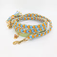 Bild in Galerie-Betrachter laden, Paracord Hundeleine, geflochtene Hundeleine, Hundeleine mit Kurzführer, verstellbare Hundeleine, handgemachte Hundeleine, Calma Kollektion