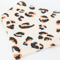 Bild in Galerie-Betrachter laden, Musselin-Bandana Leo White mit weißem Leo-Print auf hellem Grund von LucyLu Design®