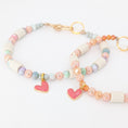 Bild in Galerie-Betrachter laden, EM-Kette aus Facettenperlen mit Herzanhänger zum Valentinstag