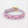 Bild in Galerie-Betrachter laden, Calma Blush Hundehalsband mit geflochtenem Detail aus Paracord in Lila und Rosa