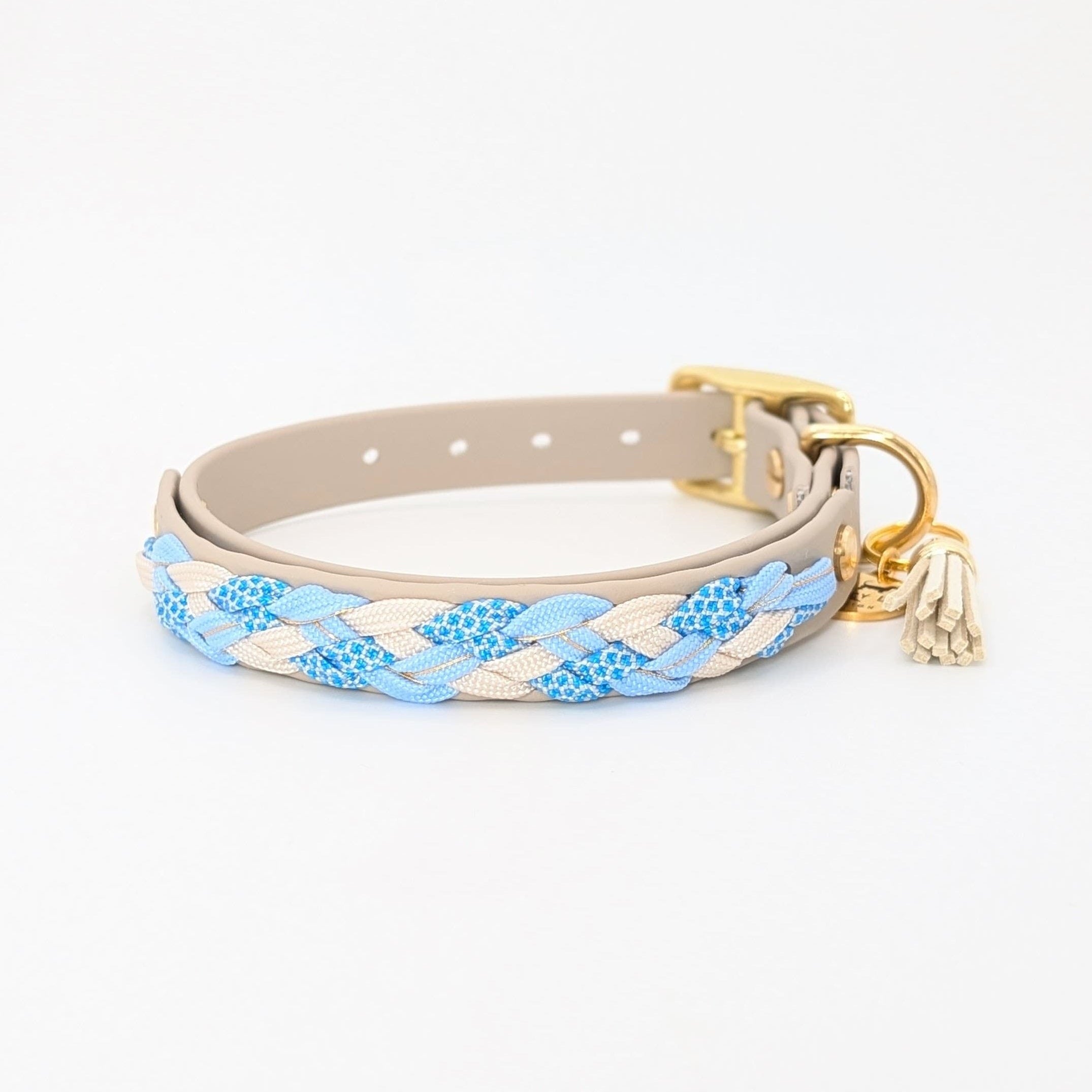 Calma Milow Hundehalsband aus geflochtenem Paracord in Blautönen, Creme und Taupe, handgemacht und passend zur Calma Leine Milow