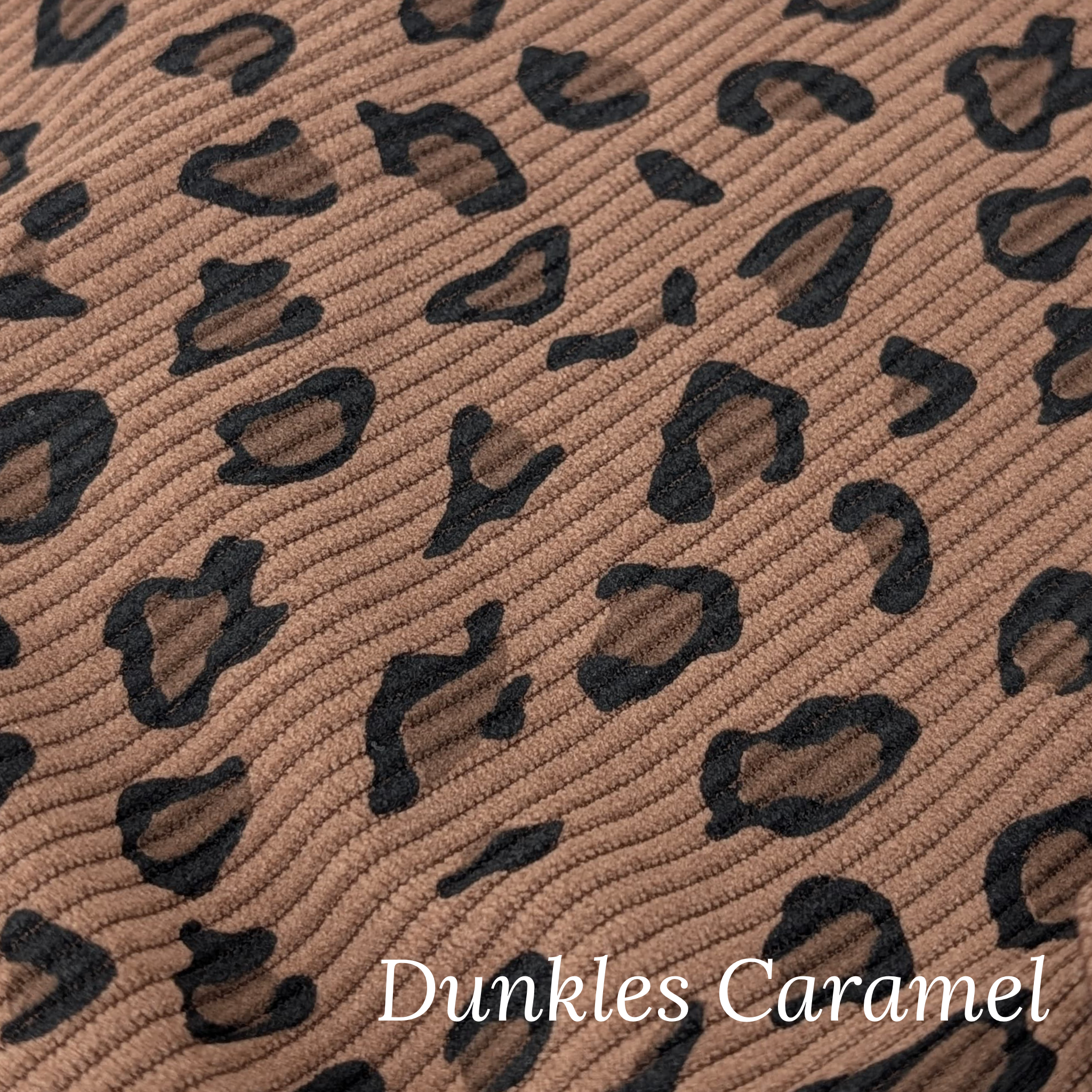 Samtcord-Bandana Leo – handgefertigt