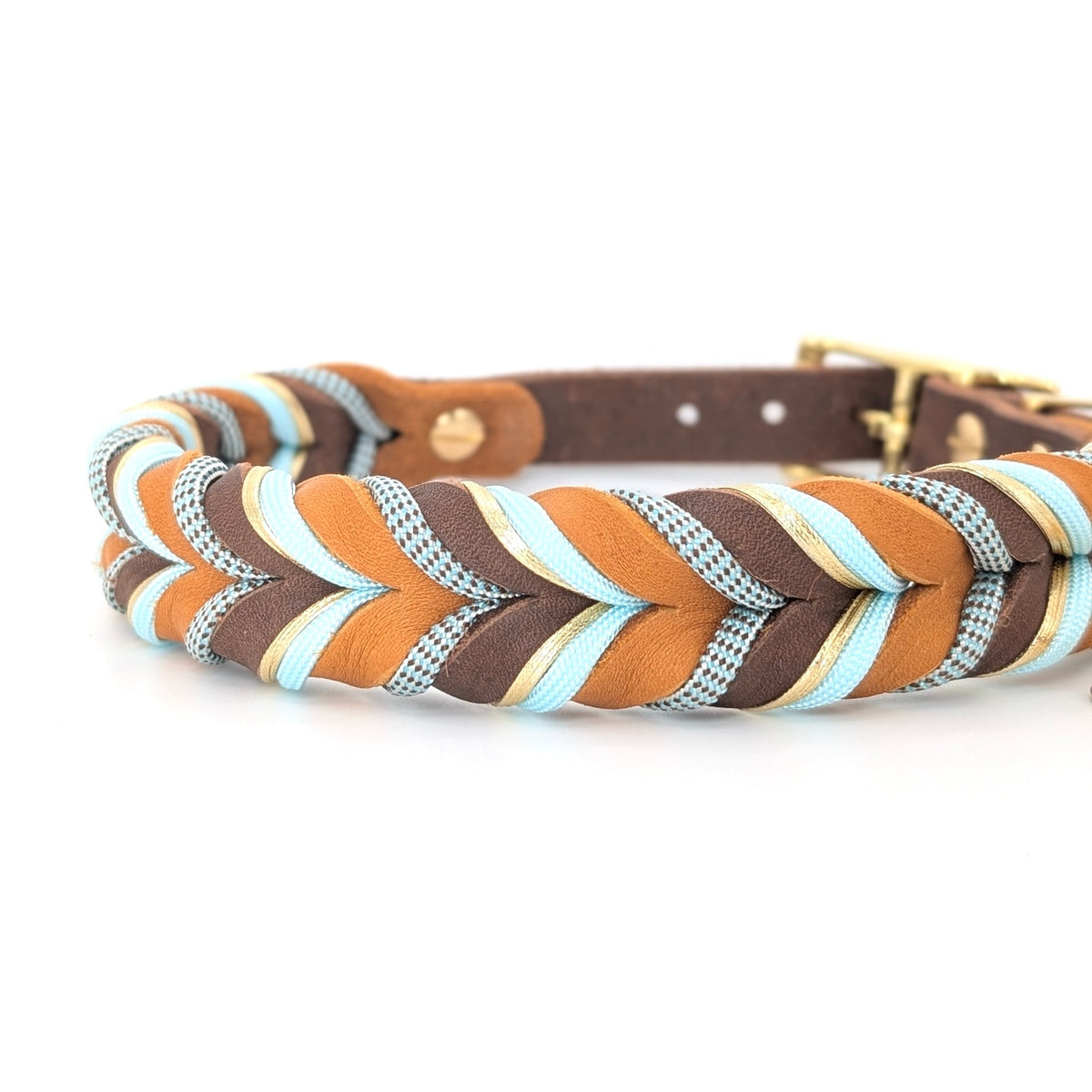 Leder Hundehalsband Cody in warmen Braun- und Cognactönen mit hellblauen Details – handgemacht von LucyLu Design®