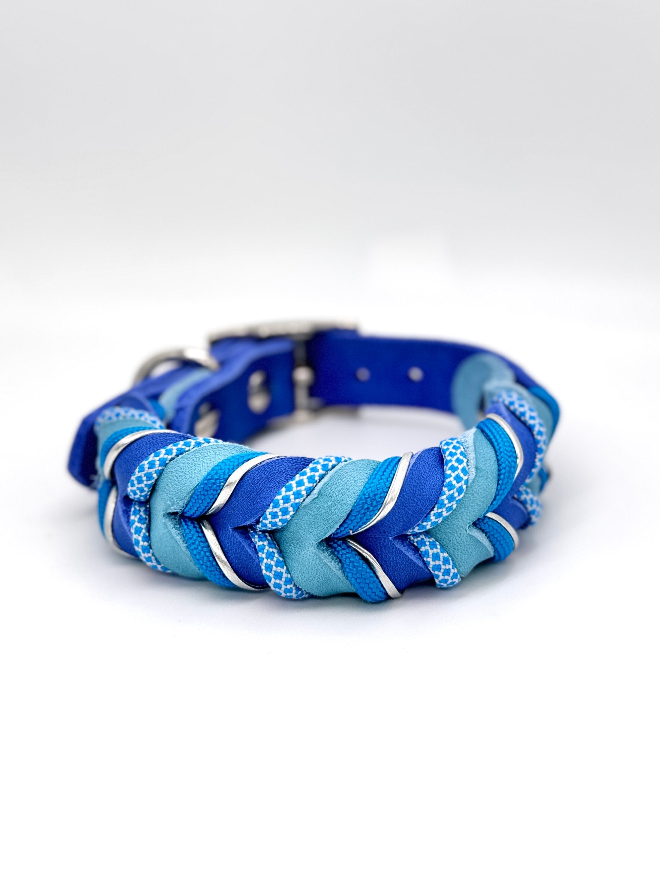 Lederhalsband, Lederhalsbänder, Hundehalsband, handgemacht, Hundeaccessoires