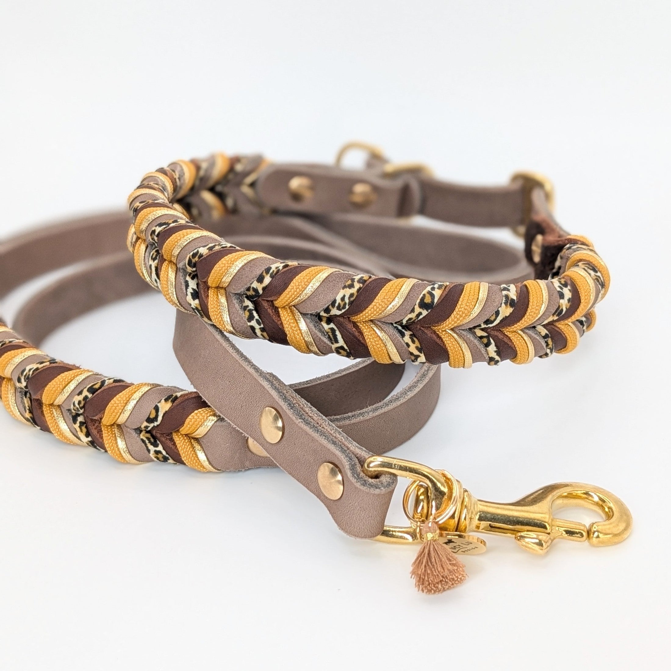 Verstellbare Grace-Leine aus Leder – Detailansicht Karabiner