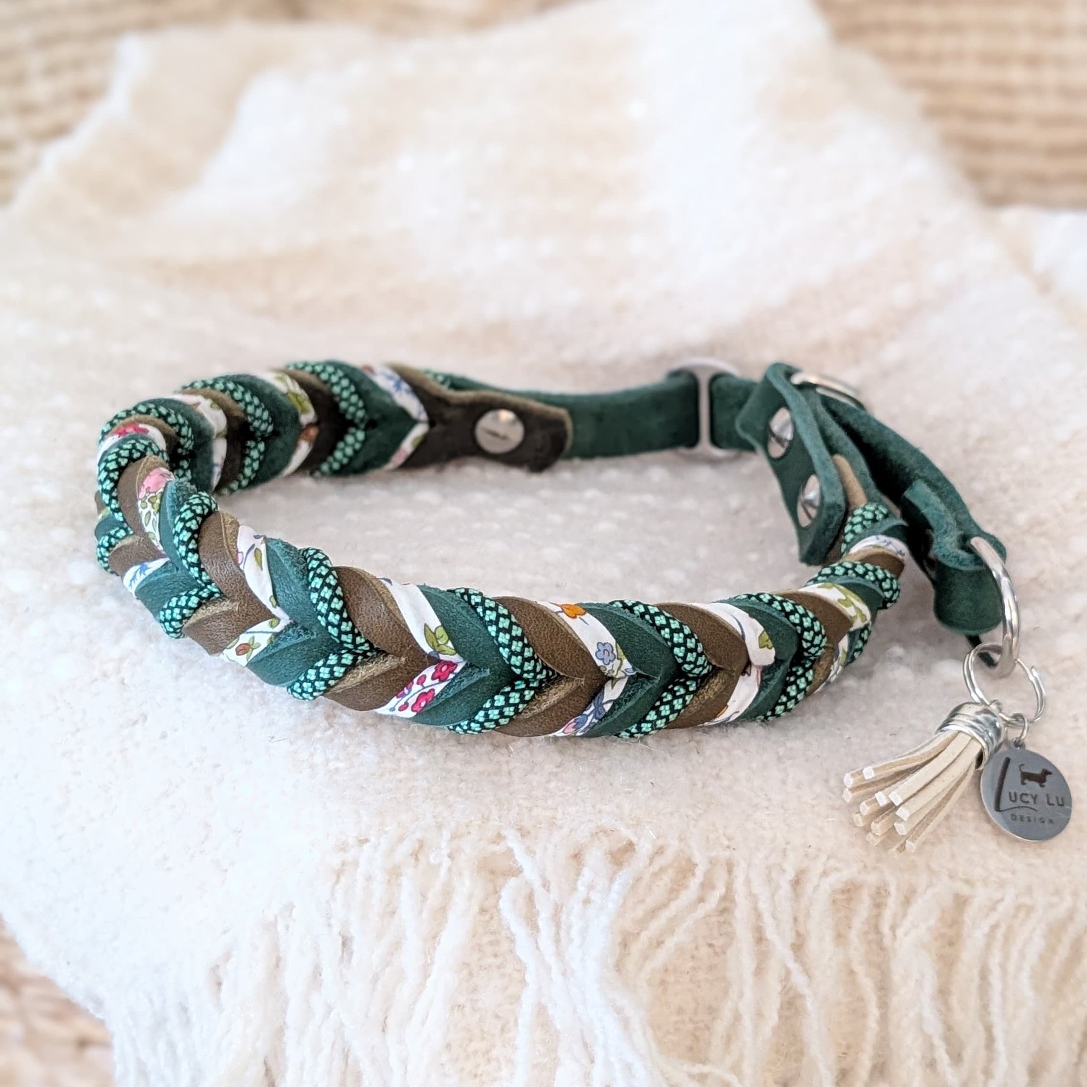 Handgefertigtes Grace-Halsband aus Leder, zweifarbig von LucyLu Design®