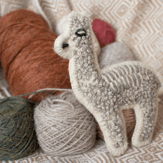Alpaka-Toys mit Quietscher – handgefertigte Plüsch-Alpakas aus Alpakawolle aus Peru