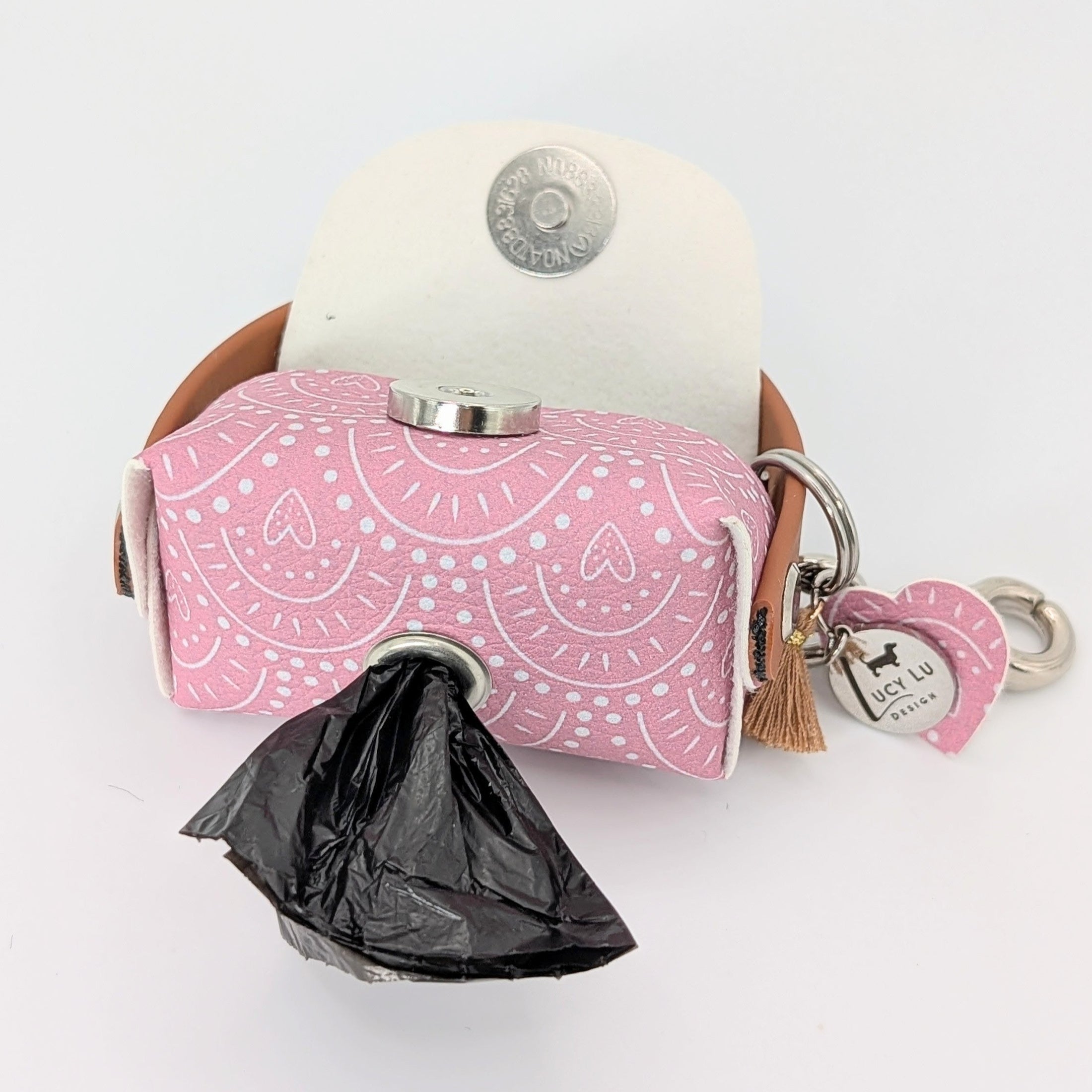 „Poki Rose Kotbeuteltasche aus BioThane & Kunstleder mit Rosé-Design, Magnetverschluss, Karabiner & Tütenöffnung, inkl. 1 Rolle Hundekotbeutel – LucyLuDesign“