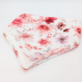 Bild in Galerie-Betrachter laden, Musselin-Bandana Blossom Rose mit großen Blüten in Rosé und Apricot auf hellem Hintergrund von LucyLu Design®
