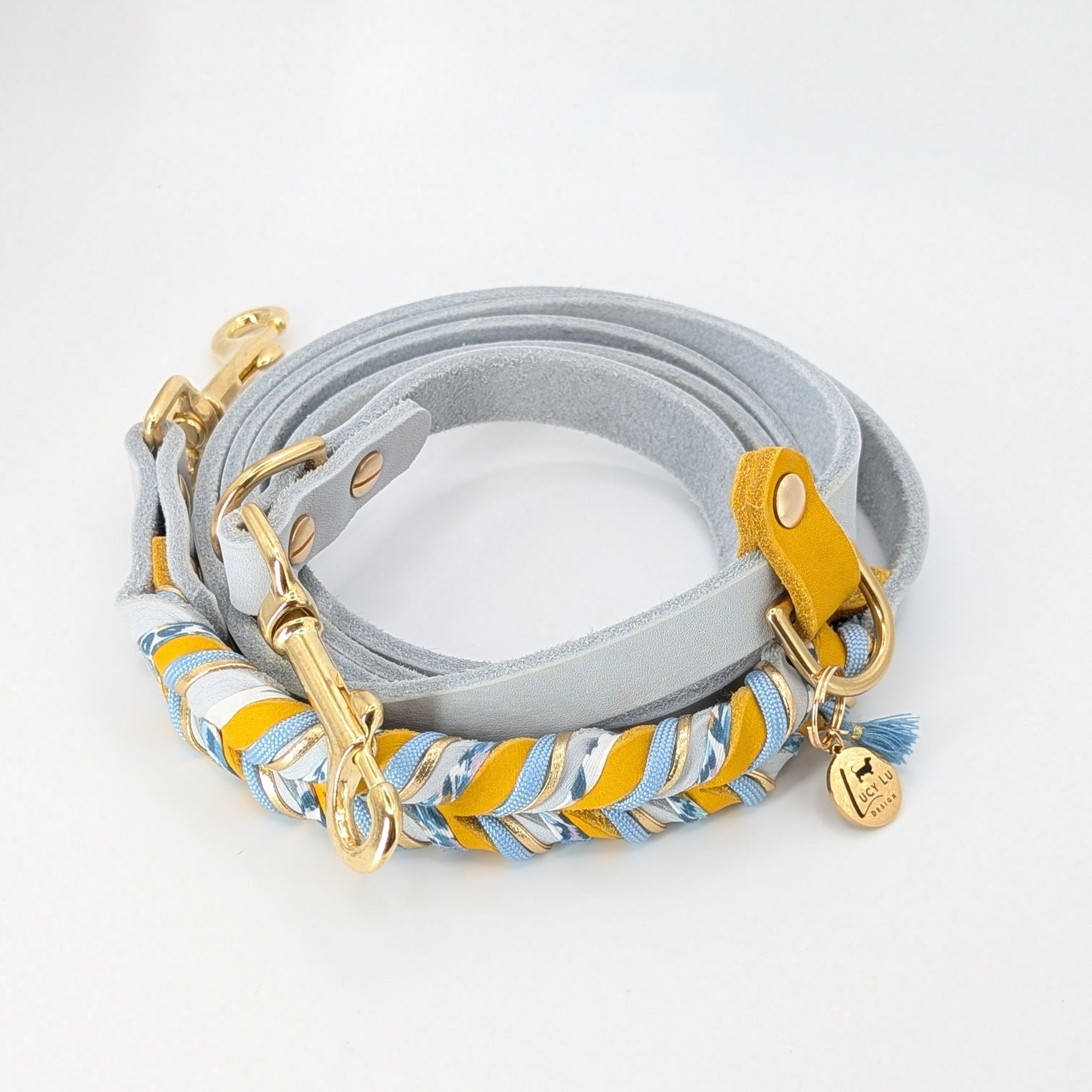 Hund mit Leder Hundeleine „Blossom Bay“
