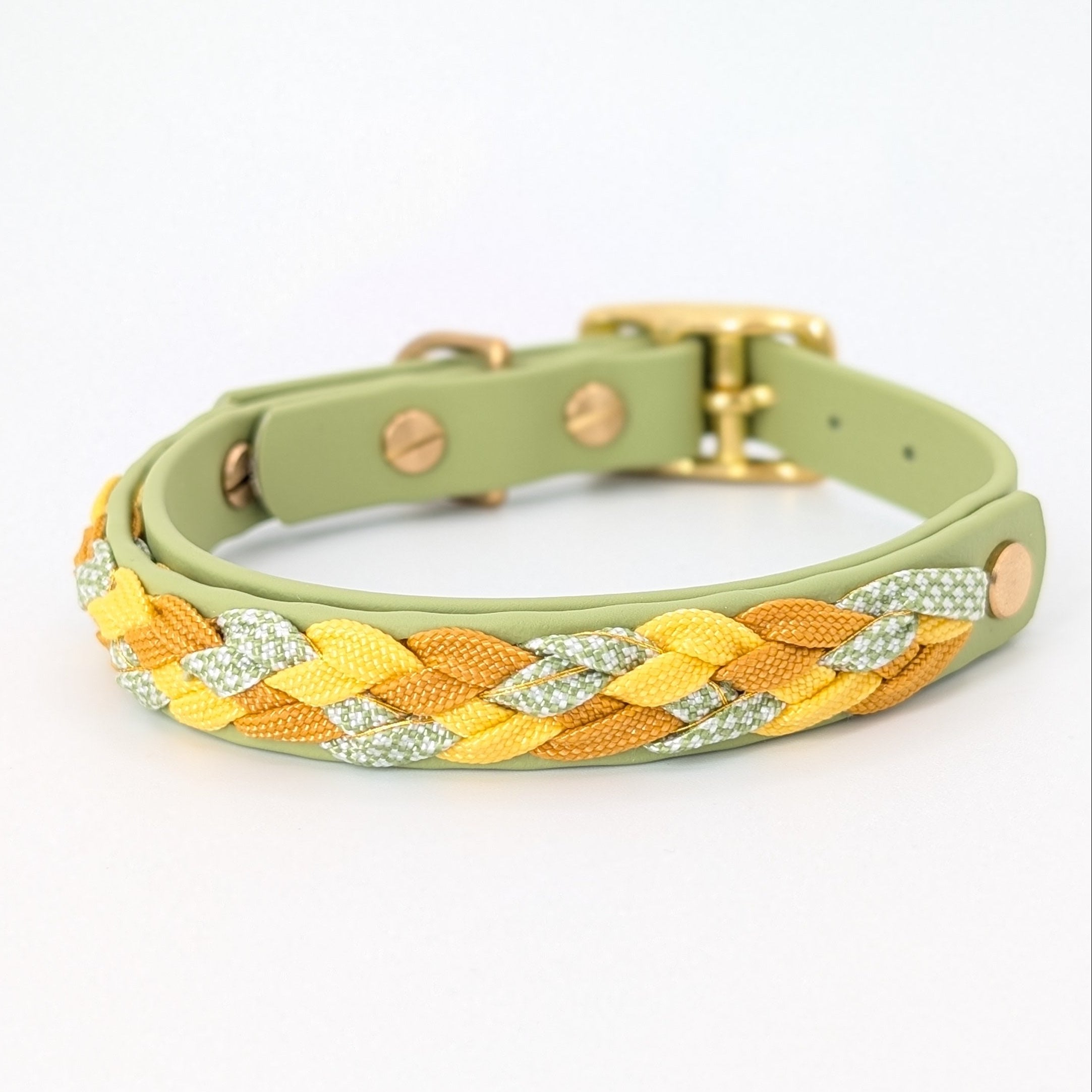 Calma Bright Hundehalsband mit geflochtenem Detail aus Paracord in Grün und Gelb