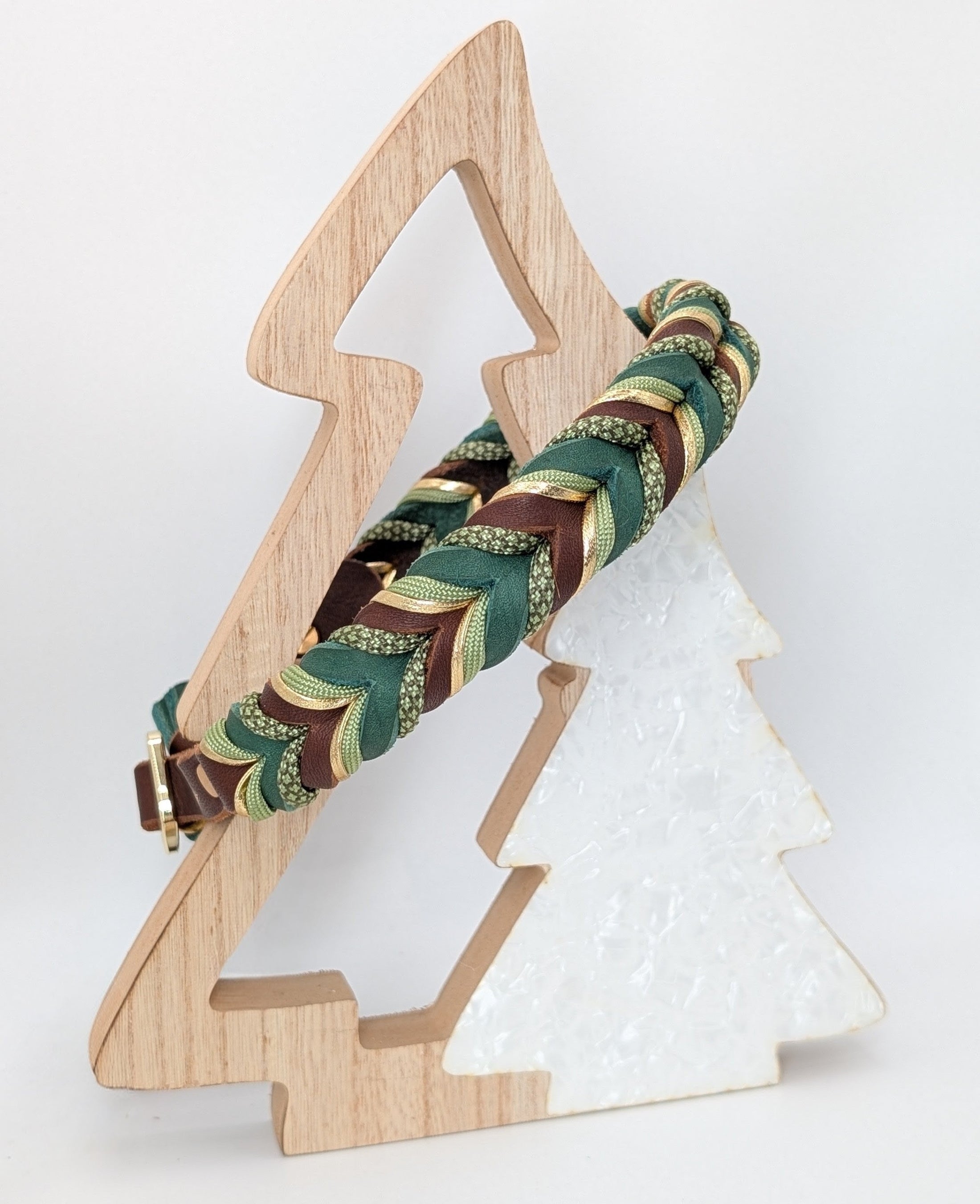 Halsband Pine – handgefertigt aus Fettleder von LucyLu Design®