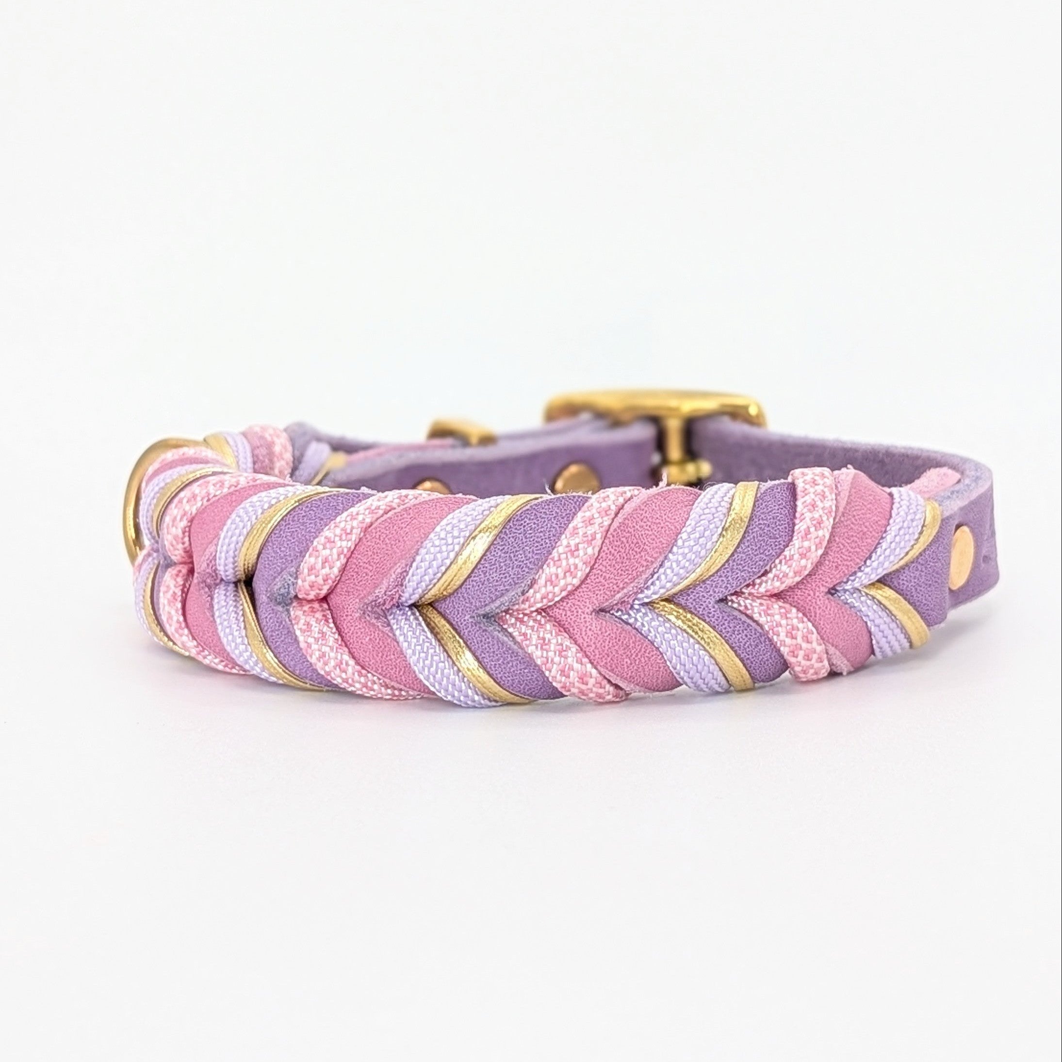Leder Hundehalsband Blush aus Leder in sanfter Frühlingsfarbwelt – handgemacht von LucyLu Design®