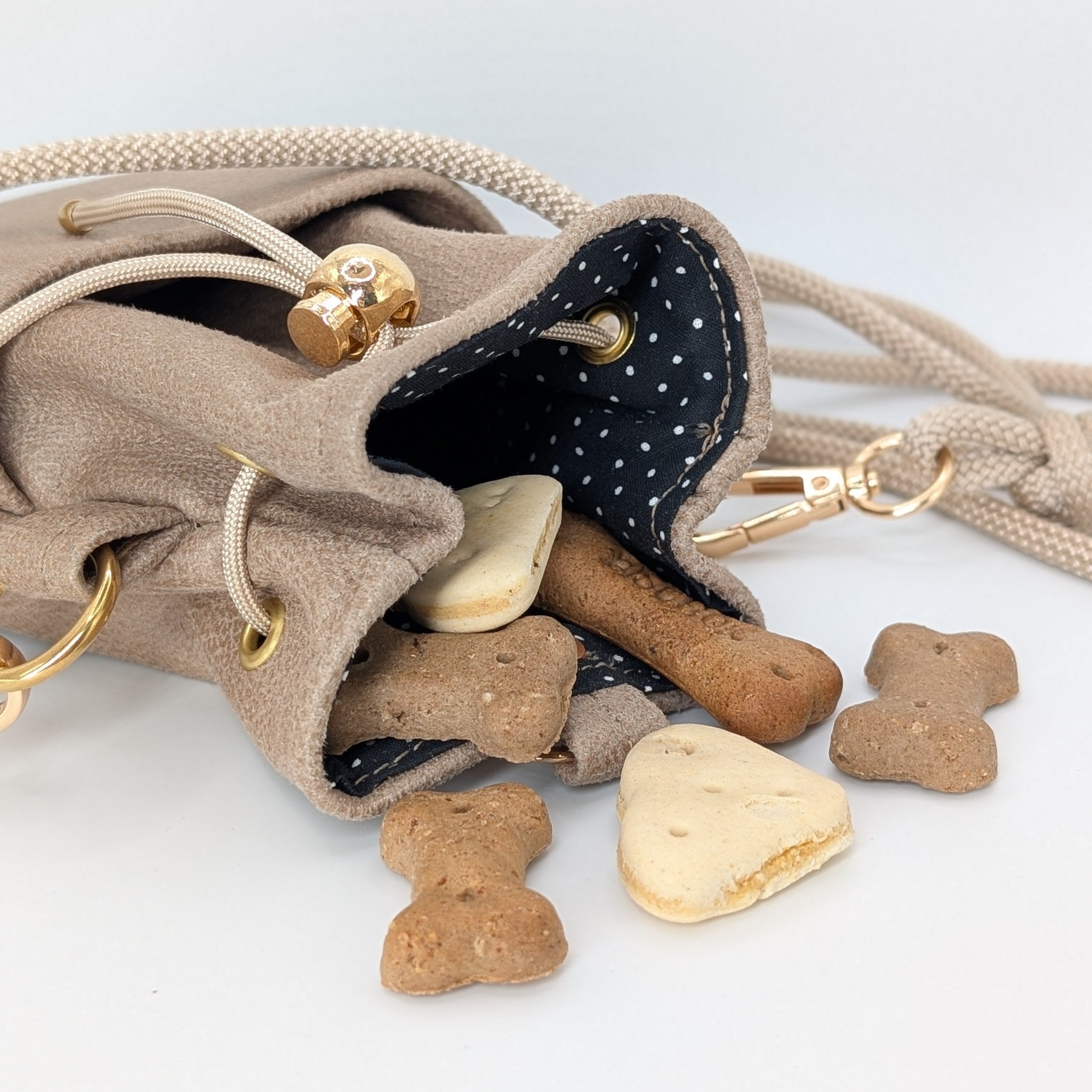Snack Bag Belle Innenansicht mit gepunktetem Futter