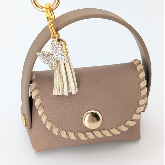 Poki Kotbeutelspender Nougat mit beigen Eco-Leder Akzenten