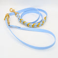 Bild in Galerie-Betrachter laden, Blossom Ice – BioThane® Hundeleine in Blau-Gelb mit Blütenschnur & Paracord, handgefertigt
