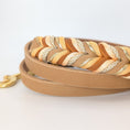 Bild in Galerie-Betrachter laden, Leder Hundeleine Peanut aus Leder in natürlicher Farbwelt – handgemacht von LucyLu Design®
