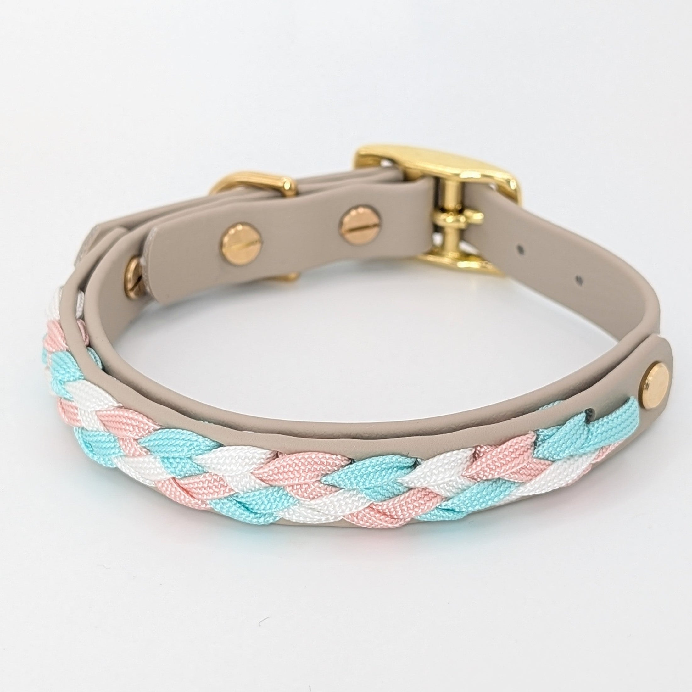 Calma Silk Hundehalsband mit geflochtenem Detail aus Paracord, handgemacht