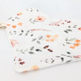 Bild in Galerie-Betrachter laden, Musselin-Bandana Soft Meadow mit zartem Blumenprint in sanften Frühlingsfarben von LucyLu Design®
