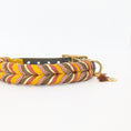 Bild in Galerie-Betrachter laden, Leder Hundehalsband Autumn Leaf – Herbstkollektion LucyLu Design®
